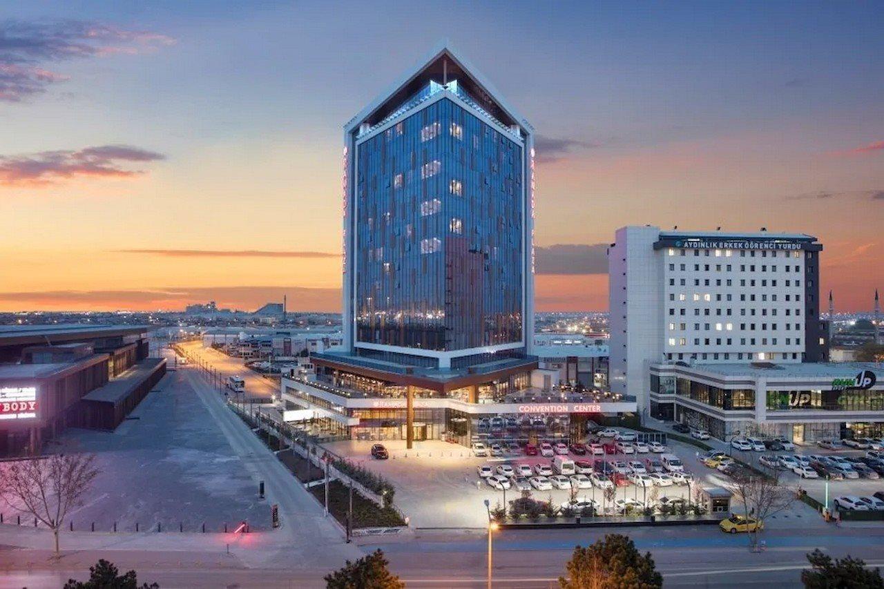 Ramada Plaza By Wyndham Konya Hotel Bagian luar foto